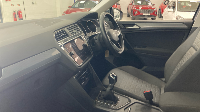 Volkswagen Tiguan 1.5 TSI 150 Life 5dr Petrol Estate